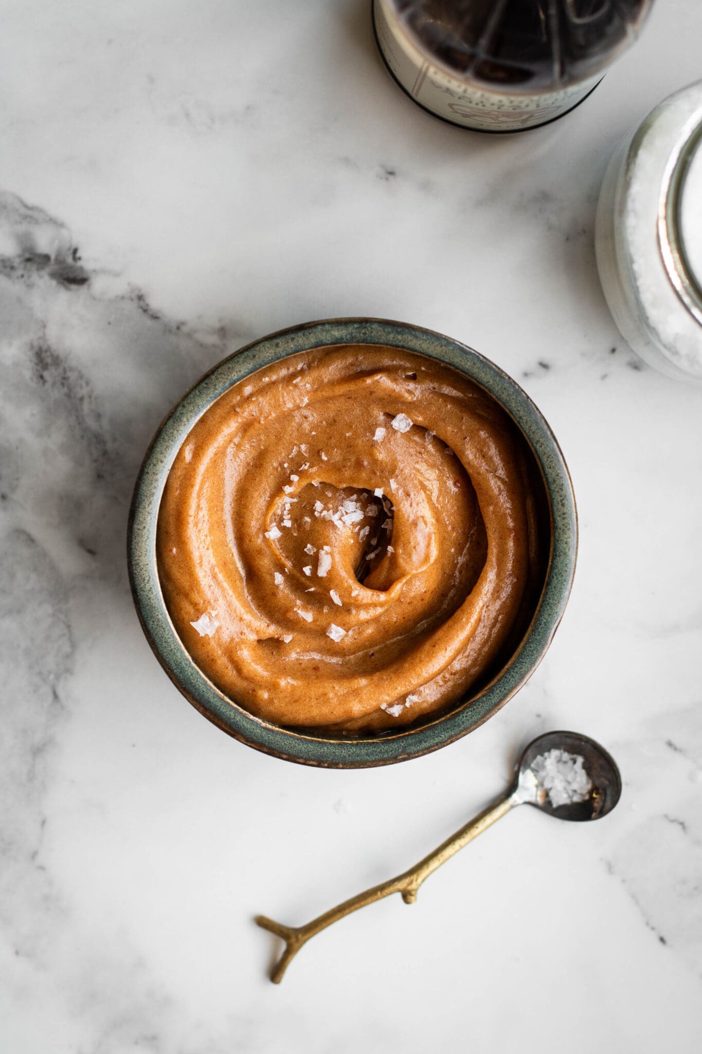Date caramel in a bowl seen from the top