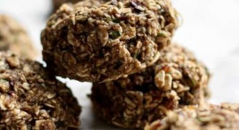 Chewy Oatmeal Zucchini Cookies