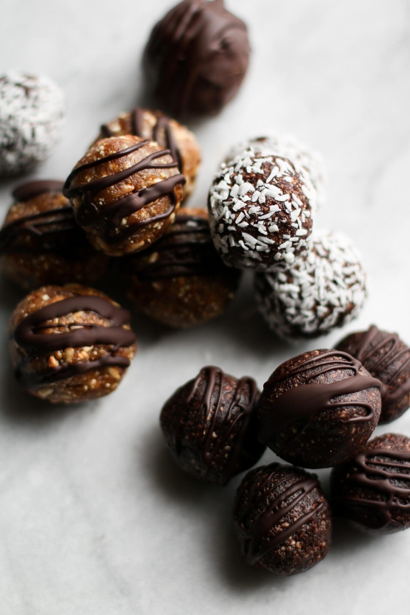 18 Easy Date-Sweetened Holiday Treats