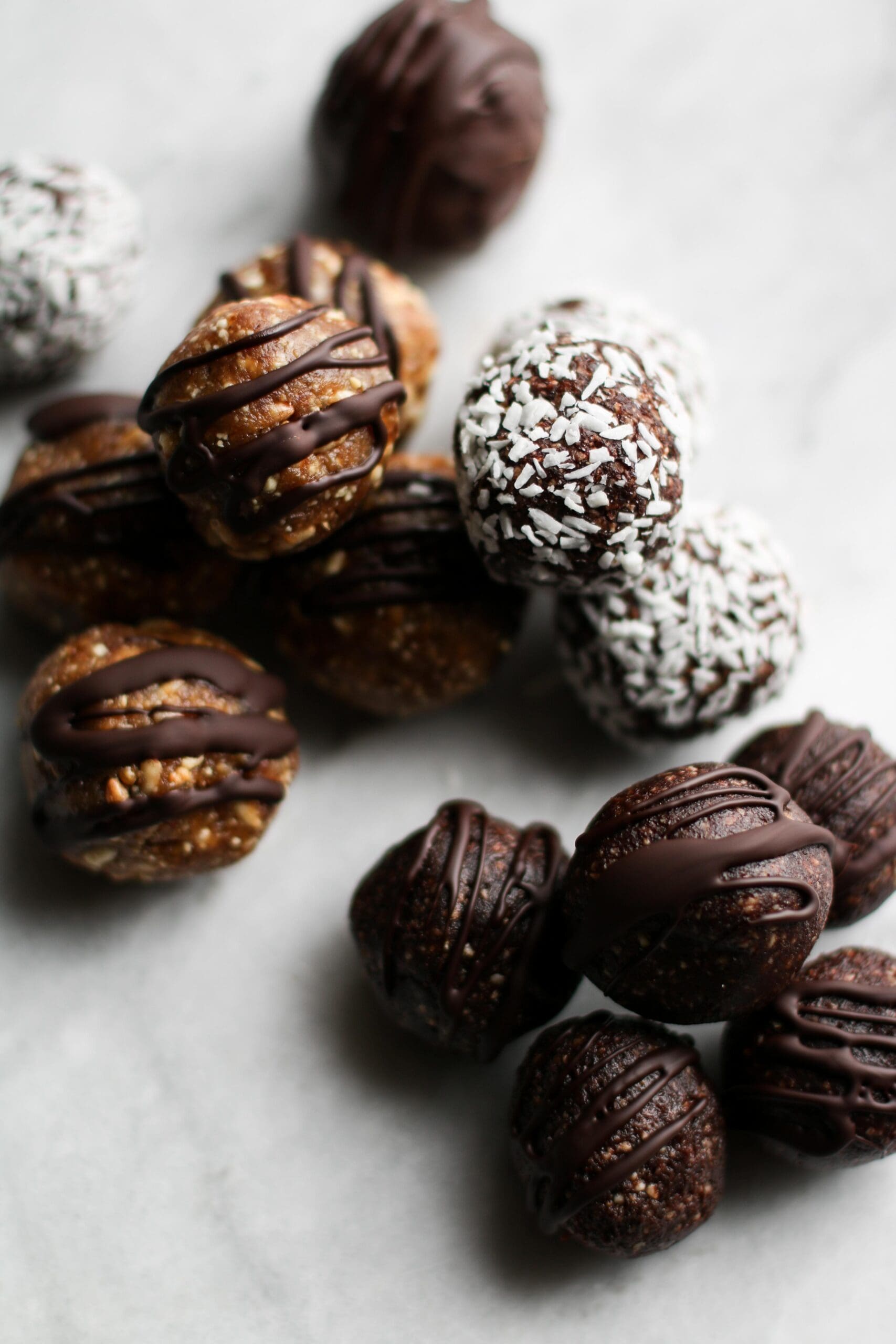 18 Easy Date-Sweetened Holiday Treats