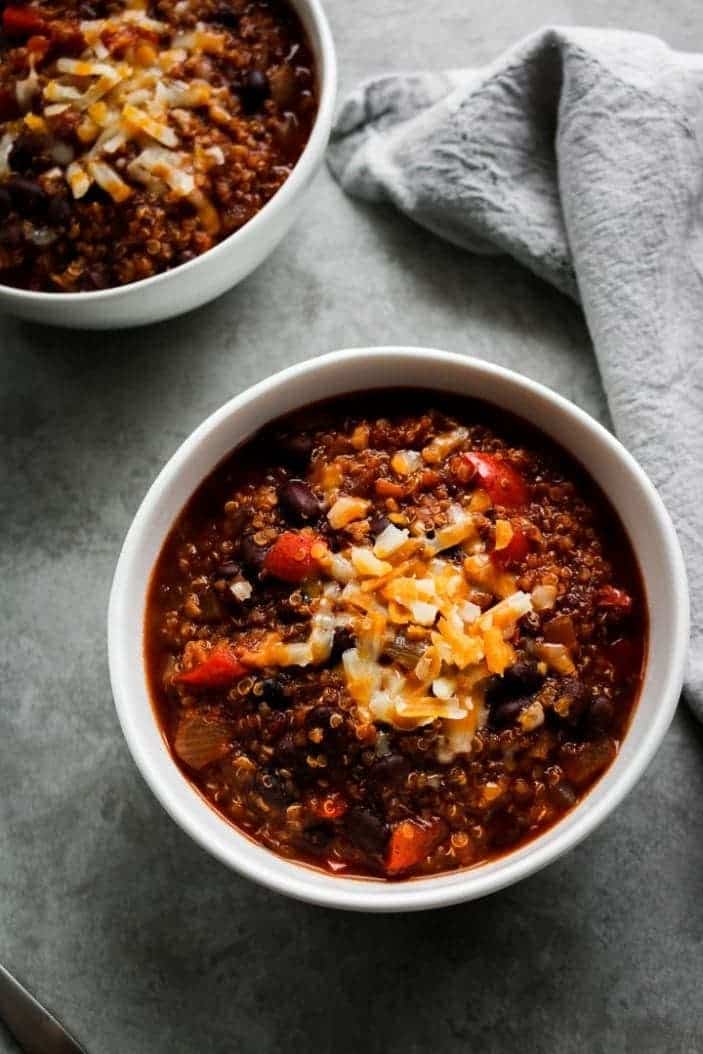 Easy Black Bean Quinoa Chili (vegan, gluten-free)