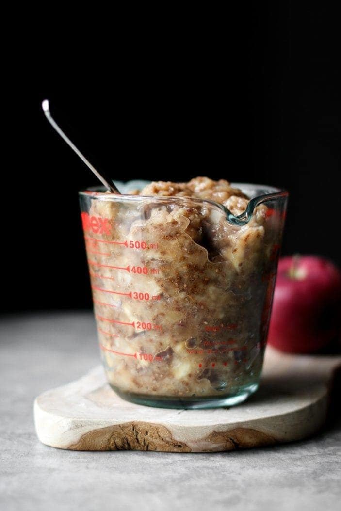 spiced applesauce - vegan recipes to start the New Year