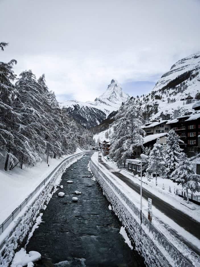 1 Week in Switzerland - Matterhorn and river in snow