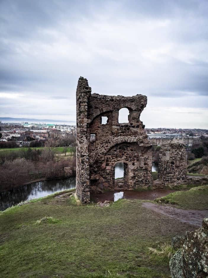 ruins in Edinburgh