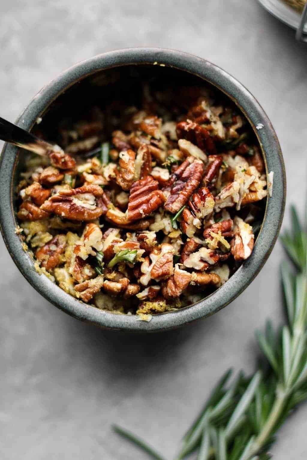 garlic rosemary pecans in a bowl