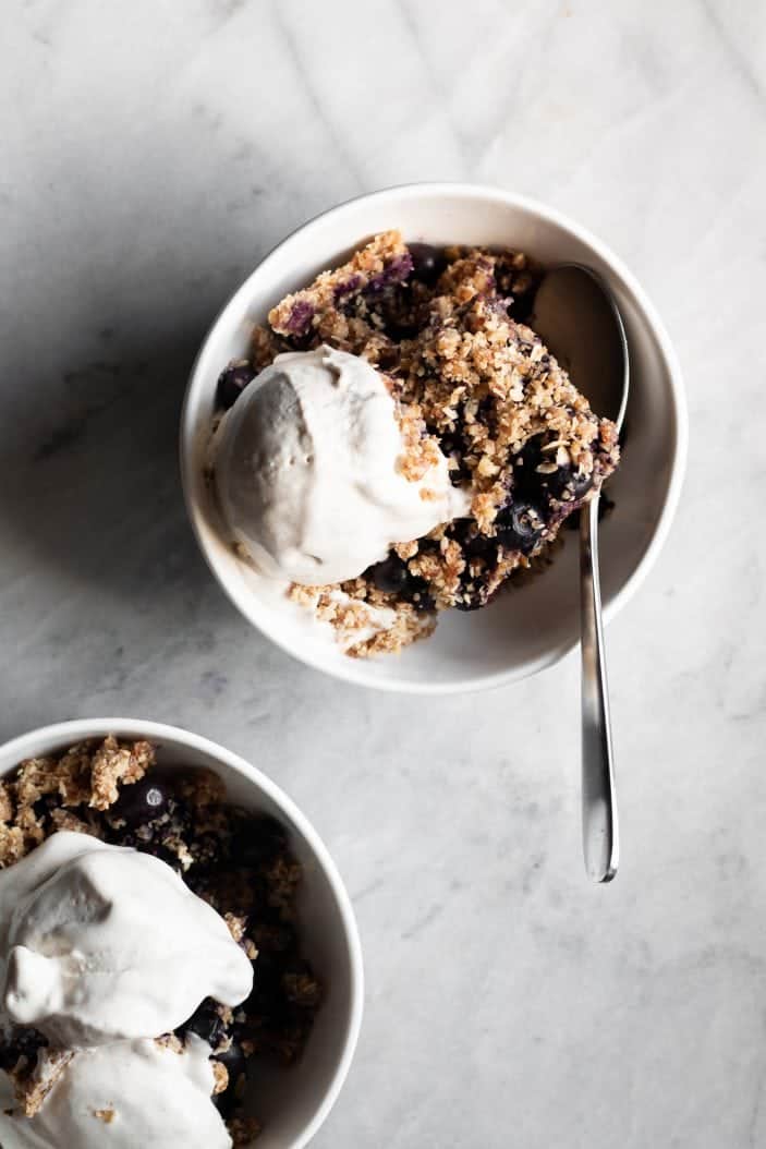 Blueberry Walnut Crumble Bars with ice cream