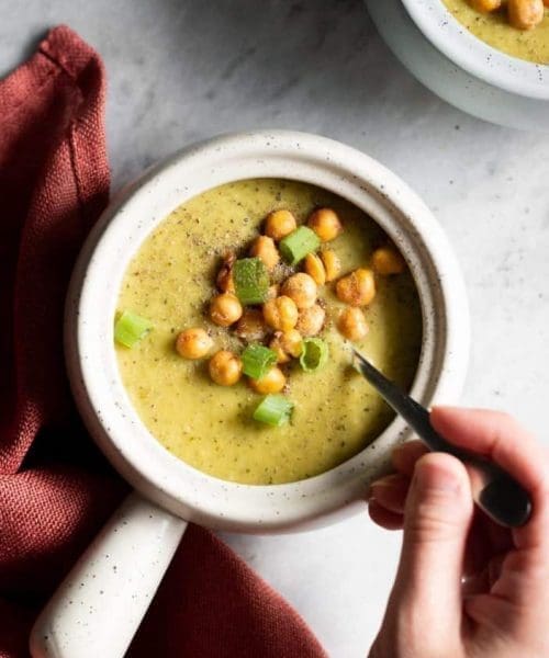 broccoli soup in a bowl