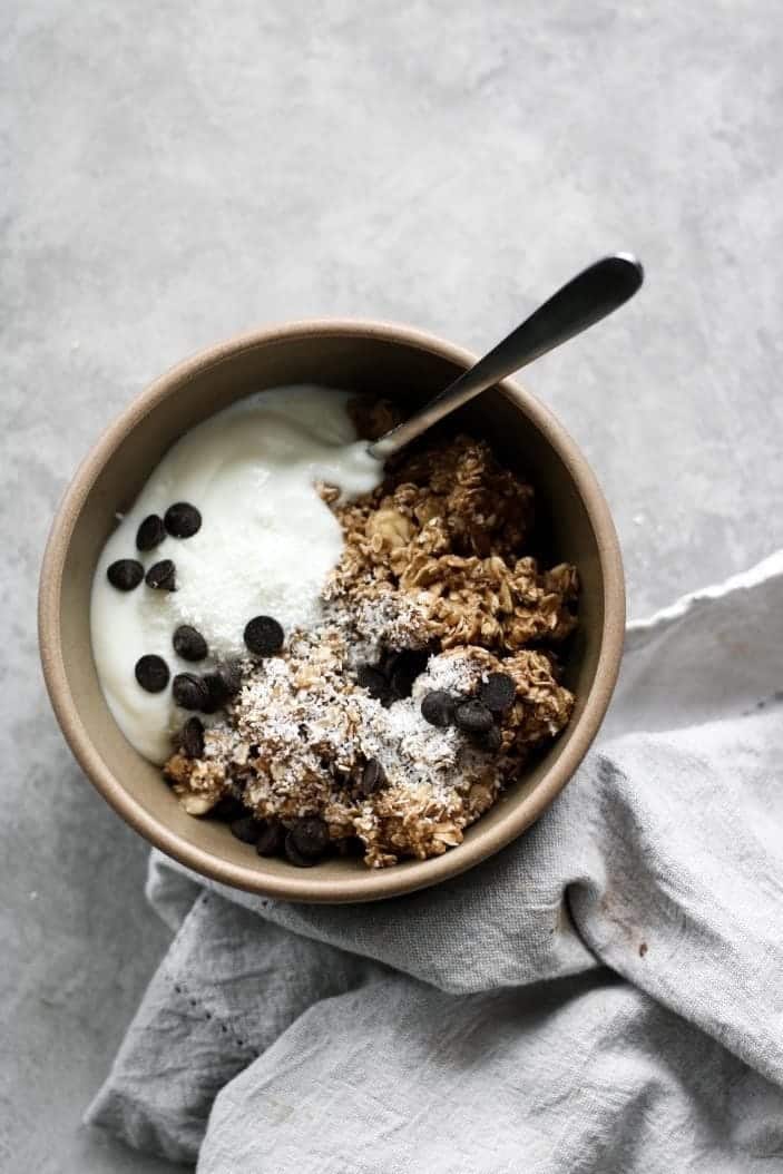 Granola and yogurt Bowl