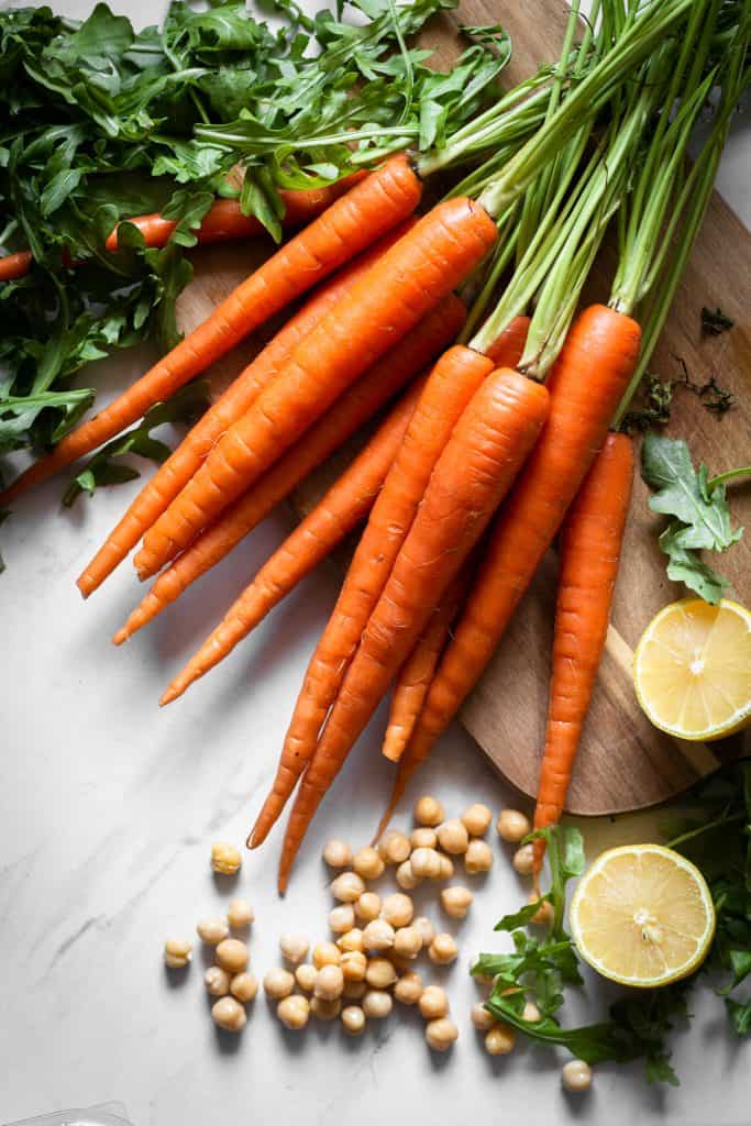 carrots, chickpeas, arugula and lemon