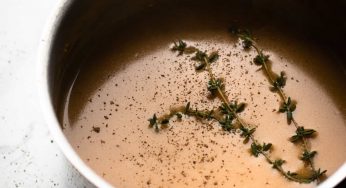 Vegan Gravy (with a Mushroom-Free Option)