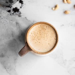 vegan salted caramel latte in a mug
