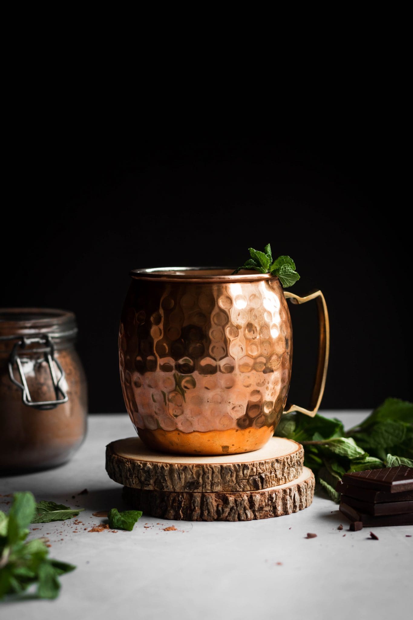 glass of mint chocolate smoothie