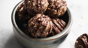 Walnut Flax Energy Bites